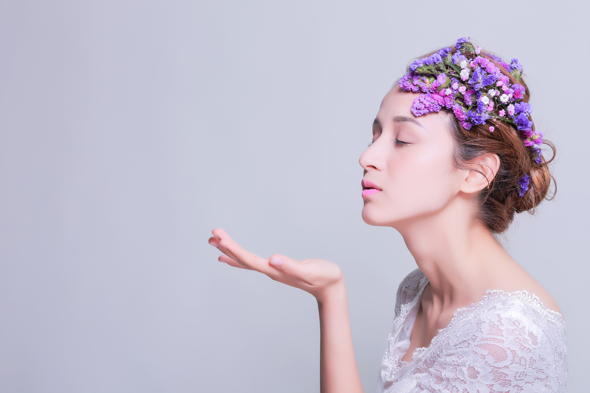 The Importance of Proper Hair Washing: Frequency, Techniques, and Traditional Chinese Medicine