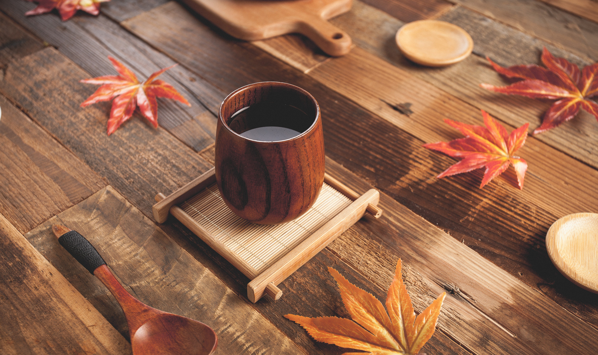 Natural Remedies for Pregnant Women: Chrysanthemum Tea and Water Pear for Wind-Heat Dispersal