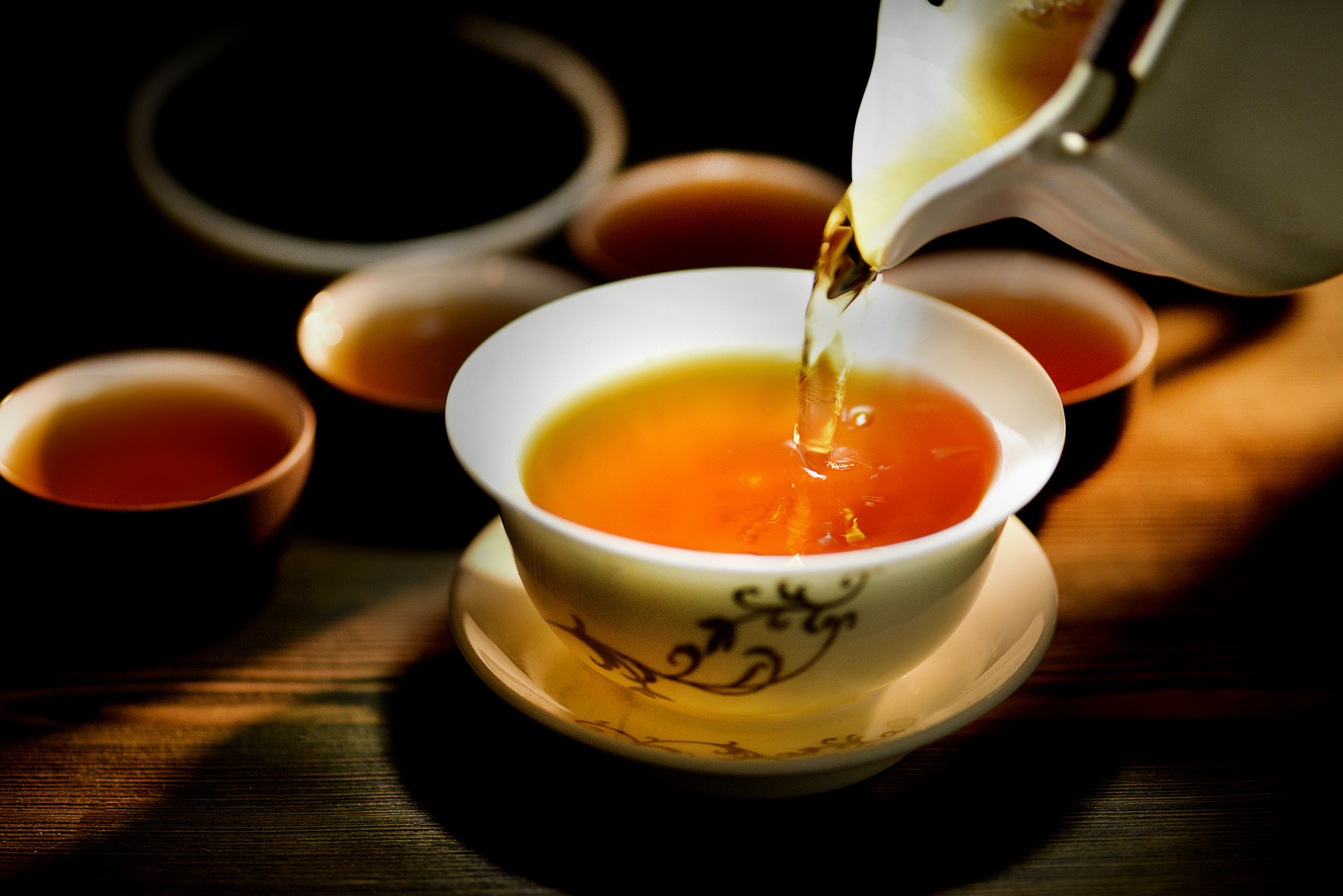 Six Winter Teas to Reduce Internal Heat and Stay Healthy