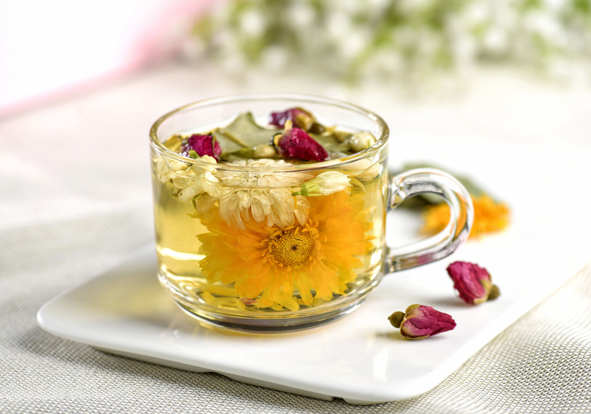 Refreshing and Healthy: Oolong Tea, Your Summer Weight Loss Companion