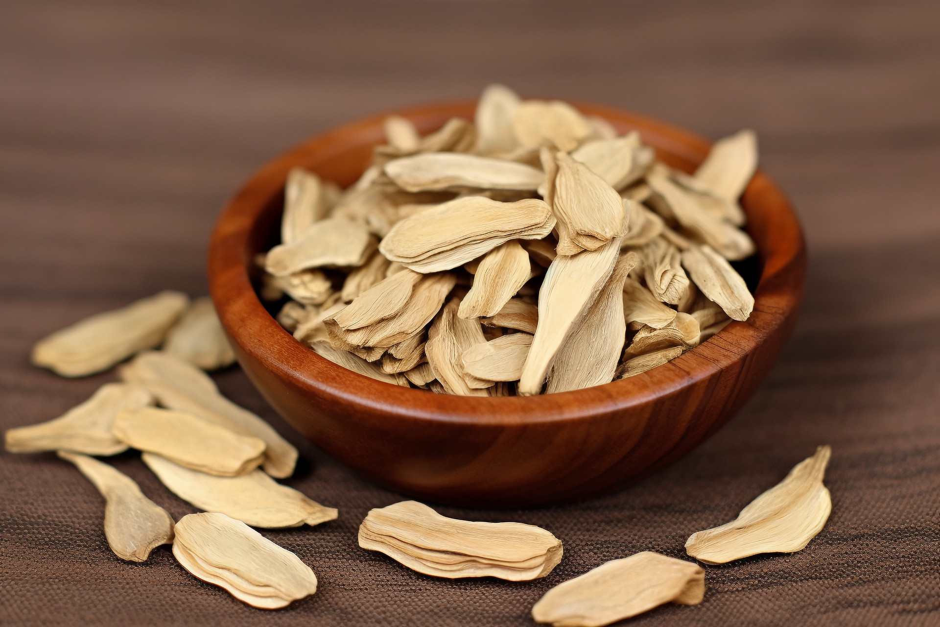 Lowering Blood Pressure with Celery and Beef Stir-Fry: A Delicious and Medicinal Recipe