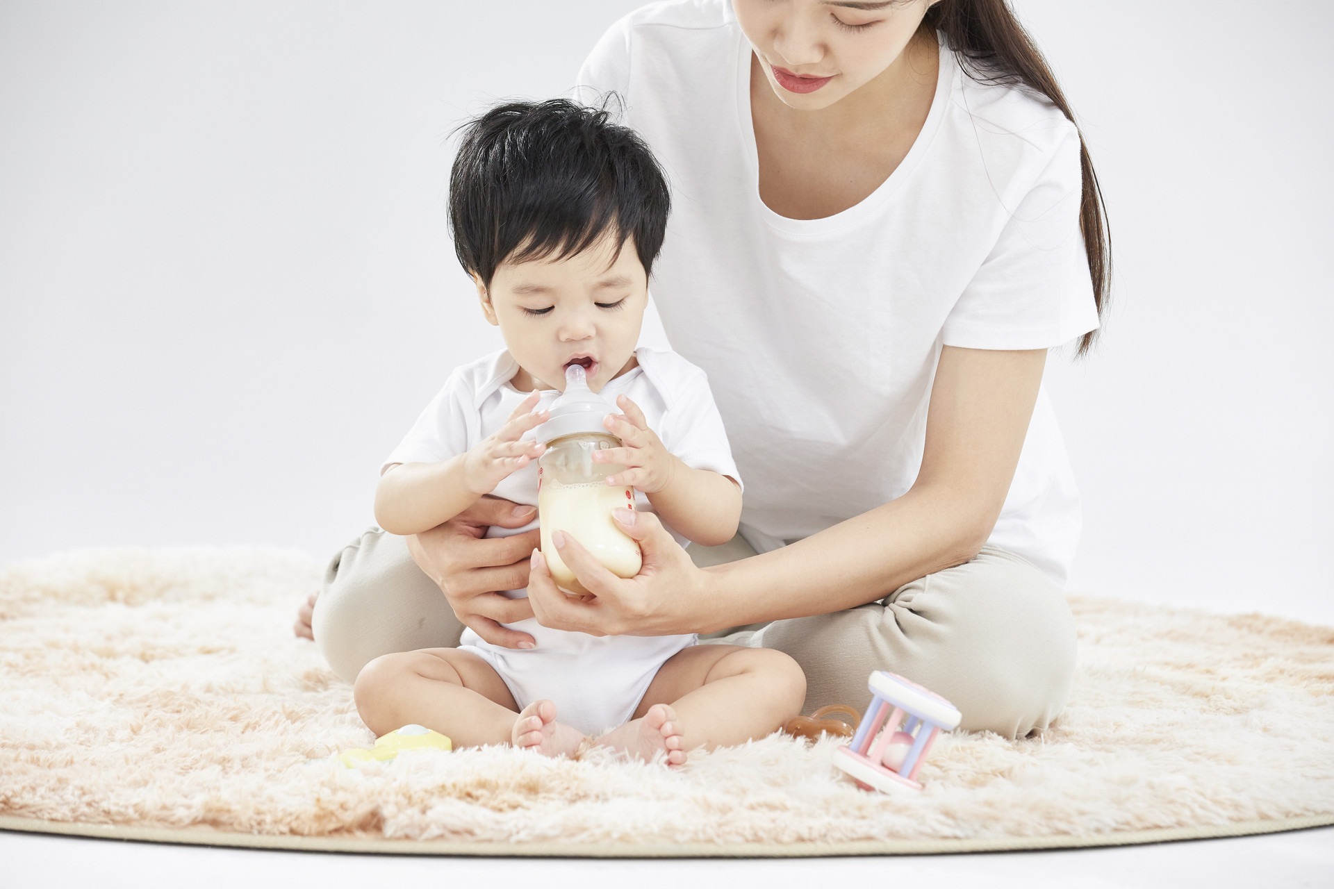 Caring for Baby Eczema in Winter: Causes and Tips